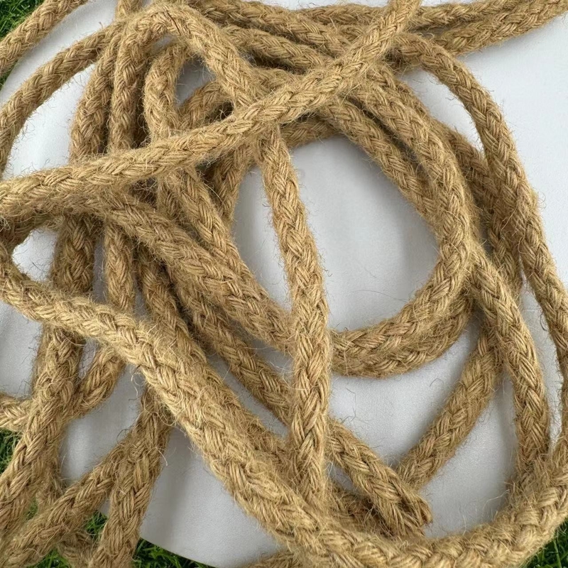 30 Years of Experience in Webbing Production for Customized Jute Rope and Belt Packaging